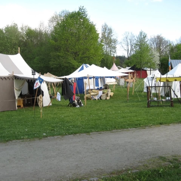 Lagergruppe Landgraf de Mutina mit Gefolge